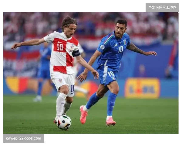 老将莫德里奇替补登场，三次触球两次形成关键传球